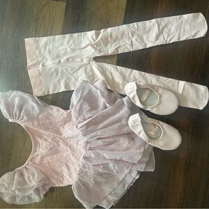 Pink dance set like new